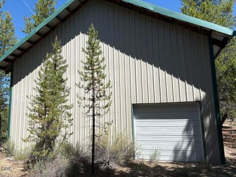 Tiny photo for 123415 Surveyor Road, Crescent Lake, OR 97733 (MLS # 220223966)