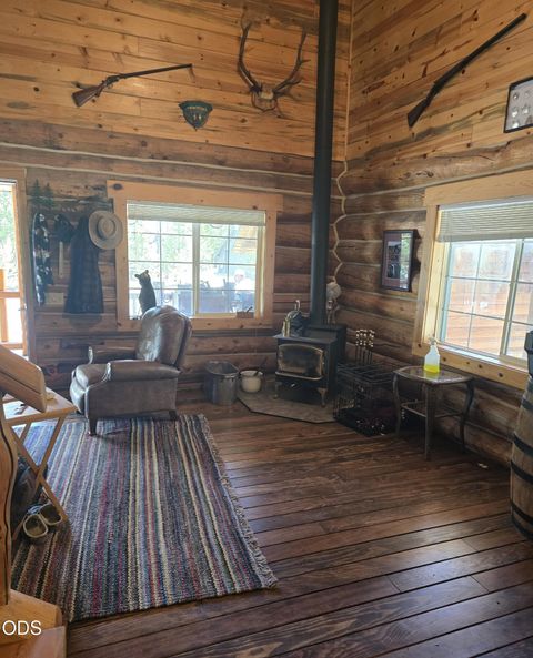 Tiny photo for 123415 Surveyor Road, Crescent Lake, OR 97733 (MLS # 220223966)