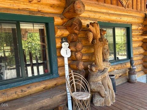 Tiny photo for 123415 Surveyor Road, Crescent Lake, OR 97733 (MLS # 220223966)