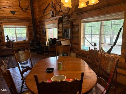 Tiny photo for 123415 Surveyor Road, Crescent Lake, OR 97733 (MLS # 220223966)