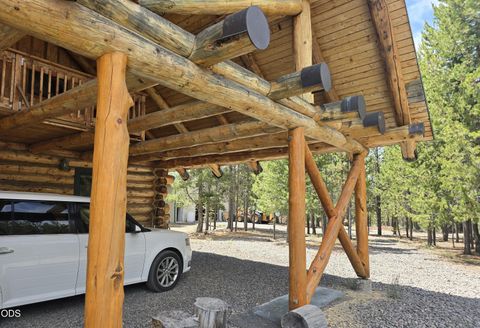 Tiny photo for 123415 Surveyor Road, Crescent Lake, OR 97733 (MLS # 220223966)