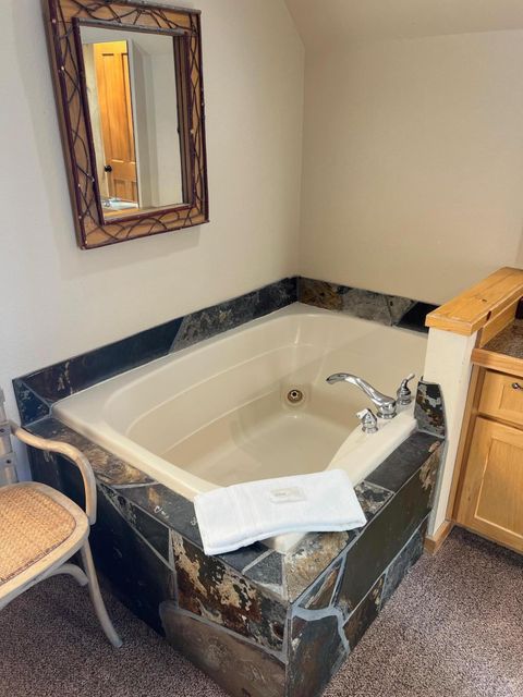 Tiny photo for 1540 Cinnamon Teal Drive #EC3B, Redmond, OR 97756 (MLS # 220213207)