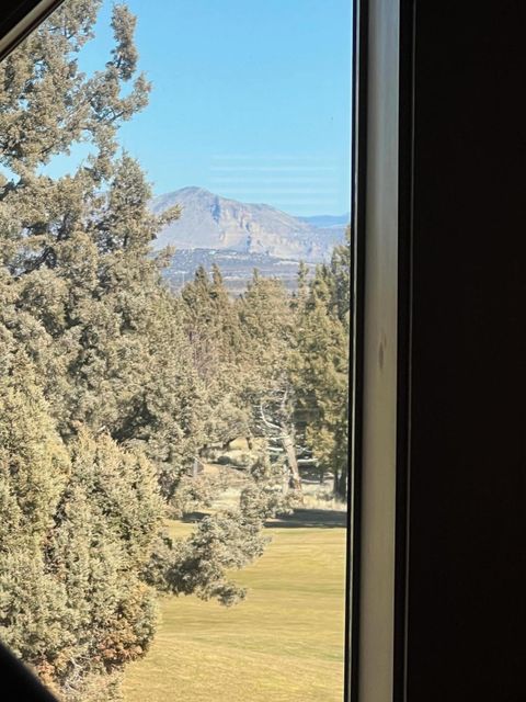 Tiny photo for 1540 Cinnamon Teal Drive #EC3B, Redmond, OR 97756 (MLS # 220213207)