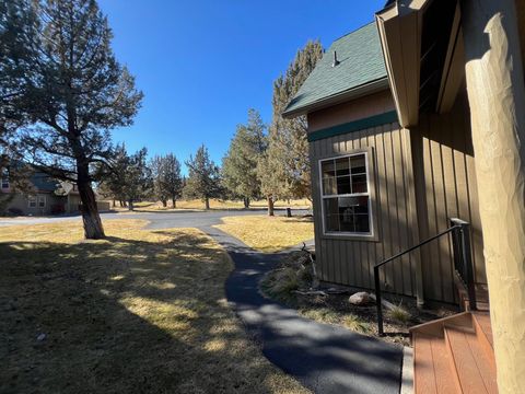 Tiny photo for 1540 Cinnamon Teal Drive #EC3B, Redmond, OR 97756 (MLS # 220213207)