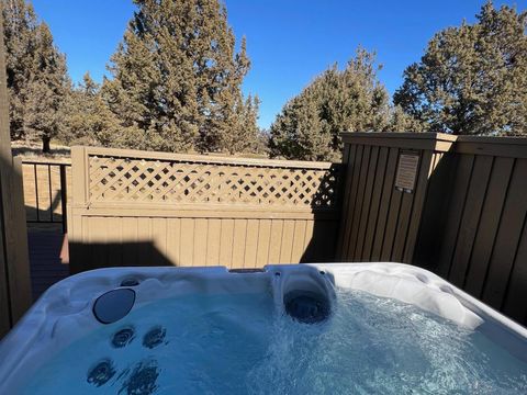 Tiny photo for 1540 Cinnamon Teal Drive #EC3B, Redmond, OR 97756 (MLS # 220213207)