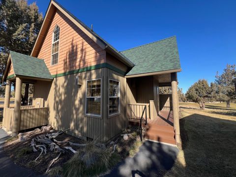 Tiny photo for 1540 Cinnamon Teal Drive #EC3B, Redmond, OR 97756 (MLS # 220213207)