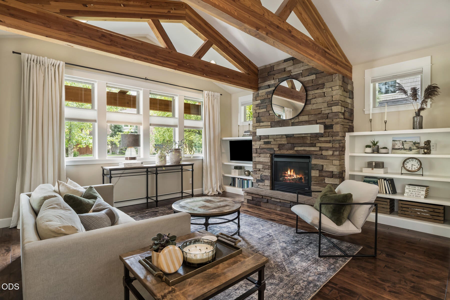 2215 NW High Lakes Loop