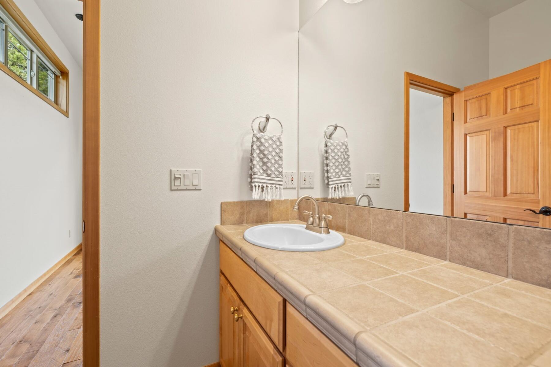 Skyliner Summit - Residential