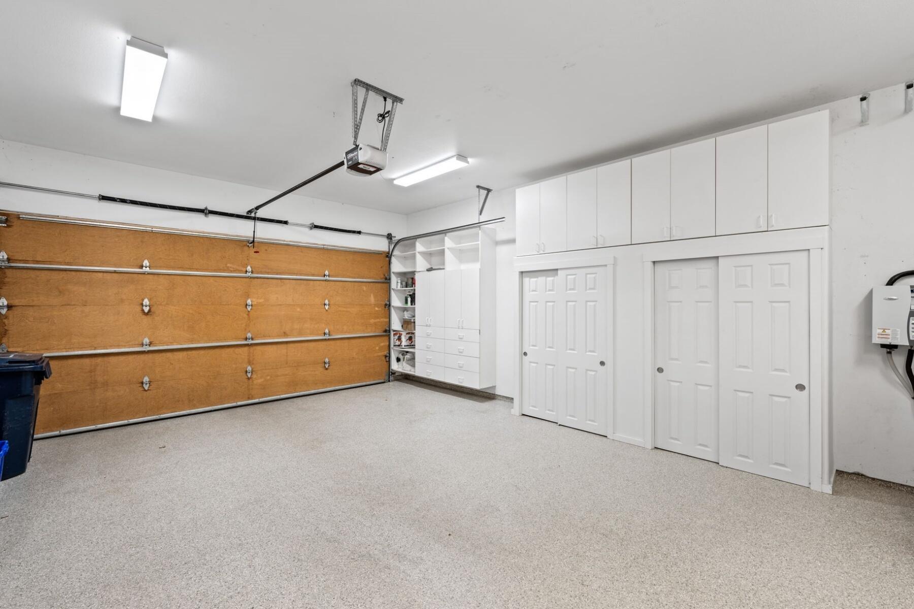 Skyliner Summit - Residential