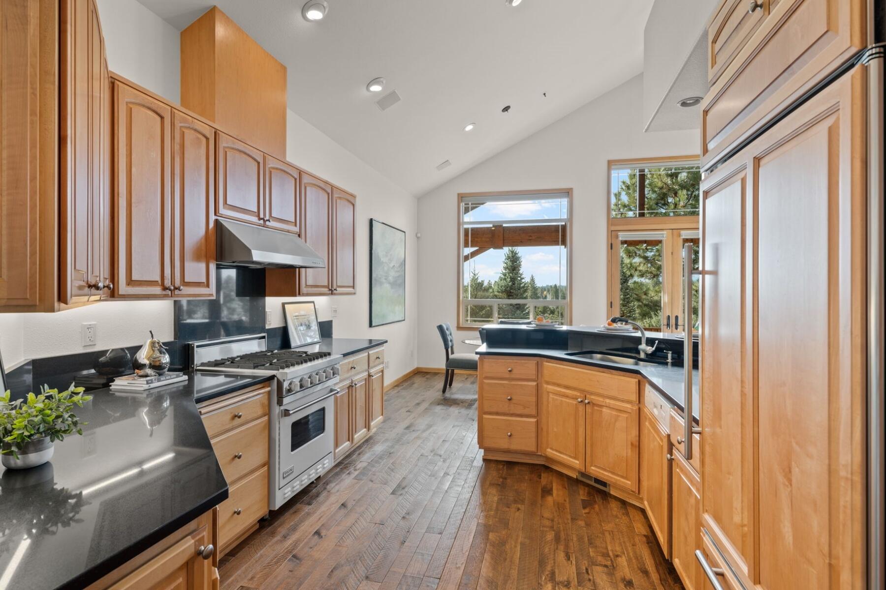 Skyliner Summit - Residential