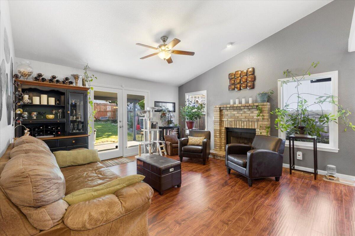 Lone Pine Heights Subdivision - Residential