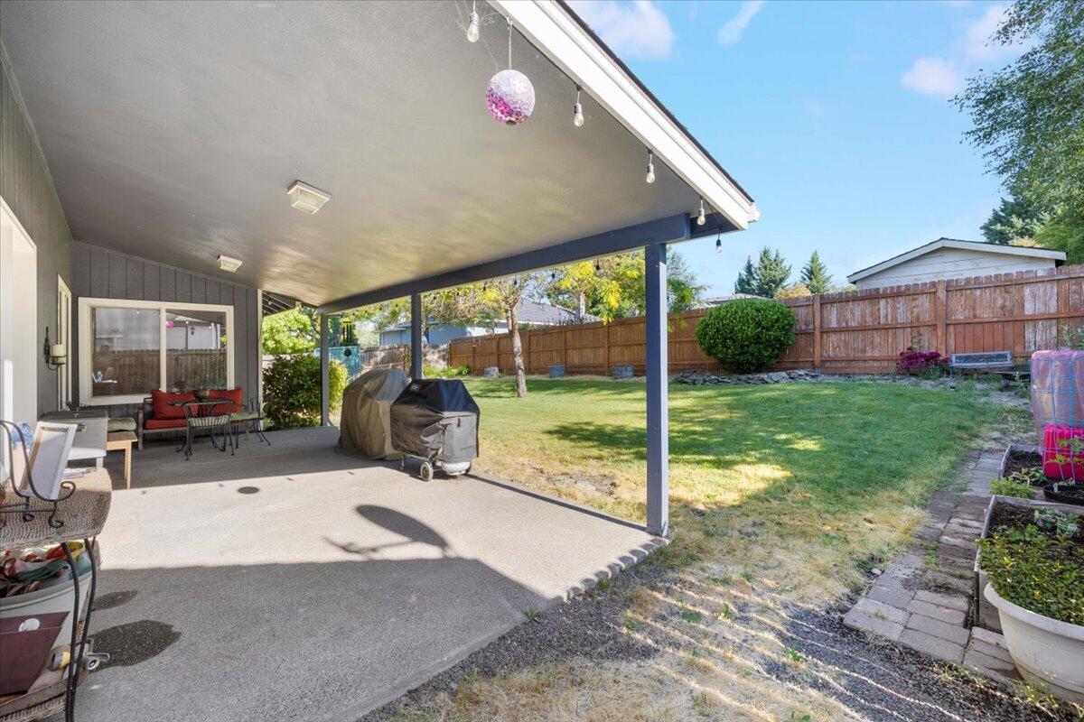 Lone Pine Heights Subdivision - Residential