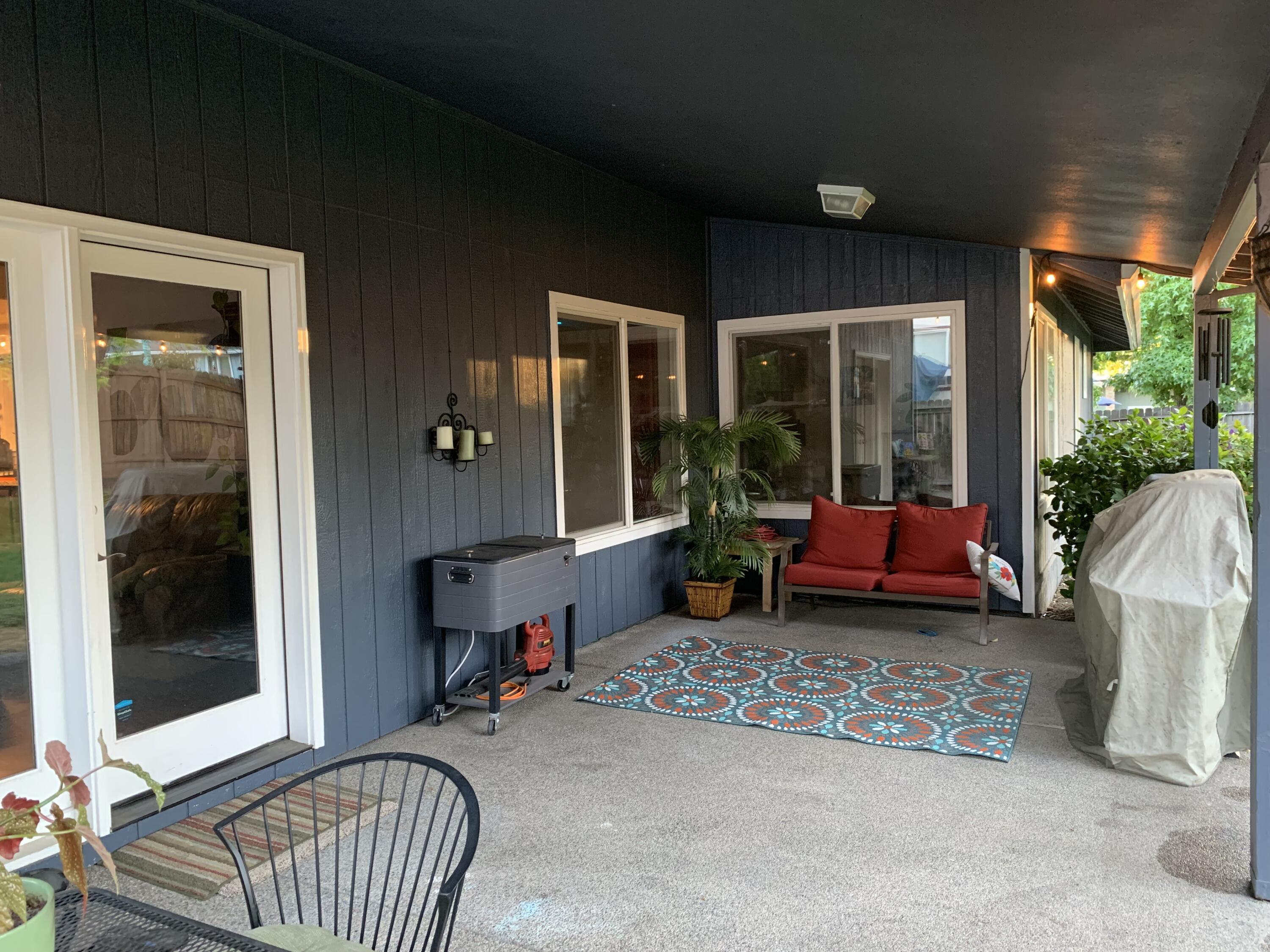 Lone Pine Heights Subdivision - Residential