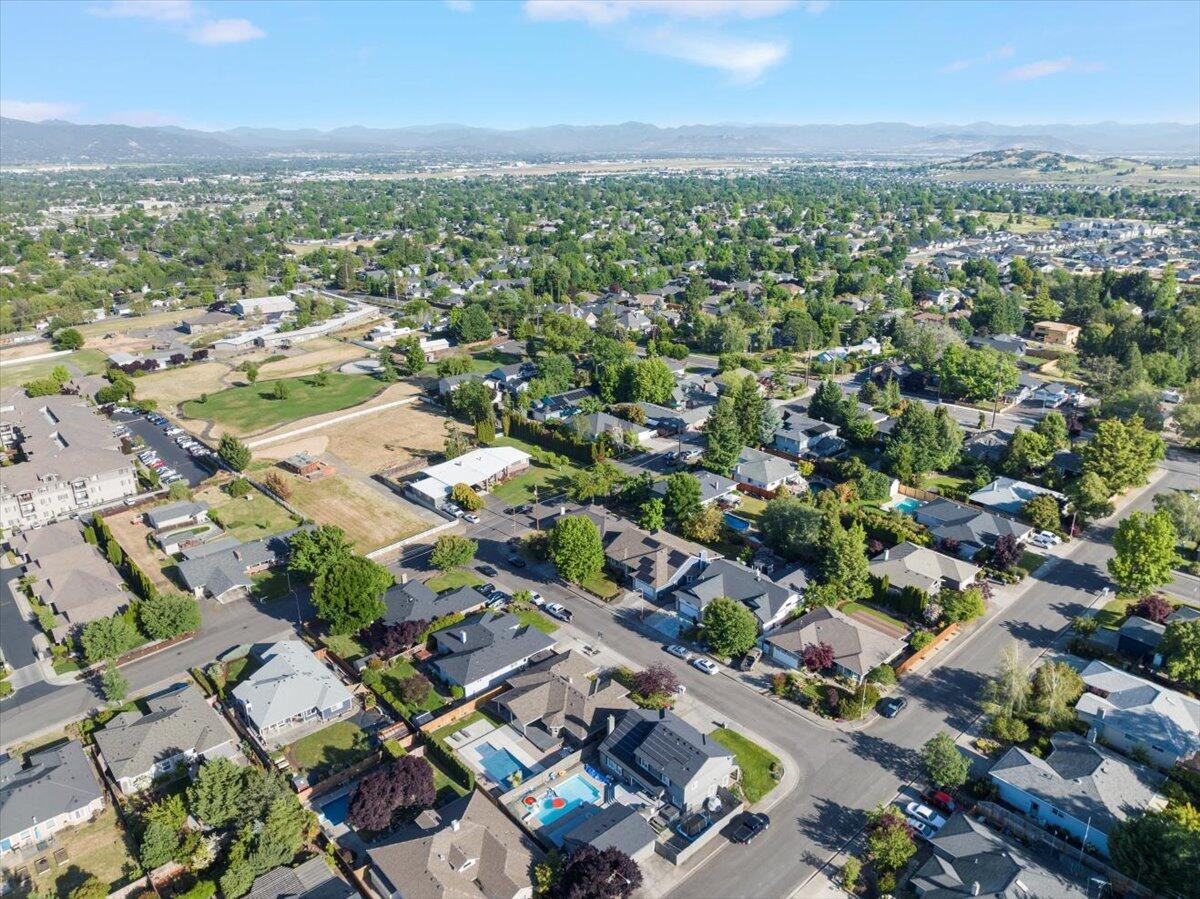 Lone Pine Heights Subdivision - Residential