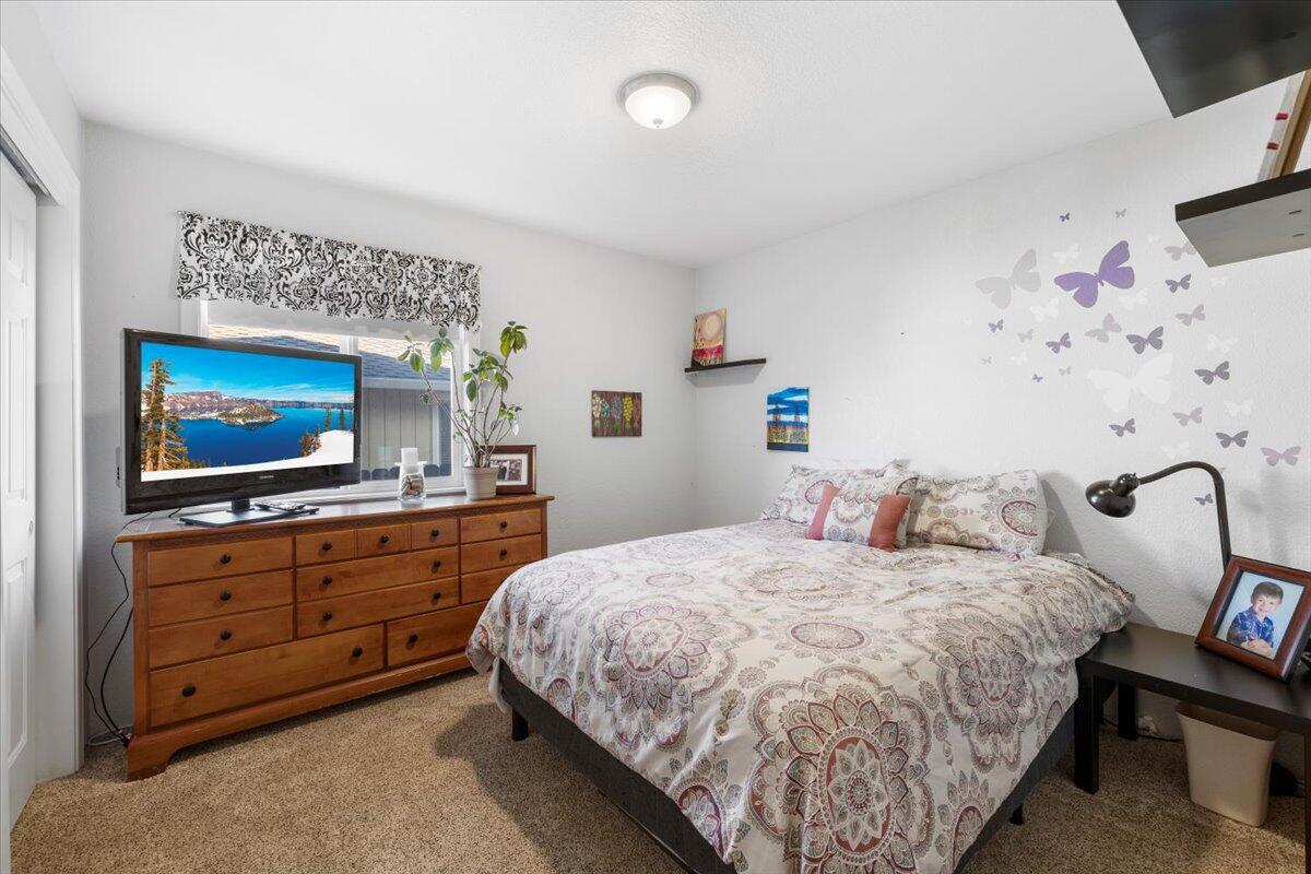 Lone Pine Heights Subdivision - Residential