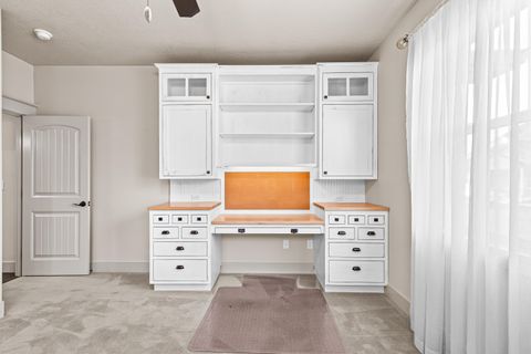 Tiny photo for 545 Bridge Creek Drive, Central Point, OR 97502 (MLS # 220214071)