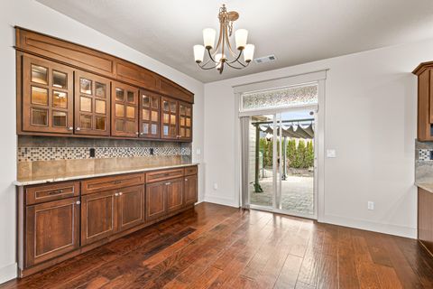 Tiny photo for 545 Bridge Creek Drive, Central Point, OR 97502 (MLS # 220214071)