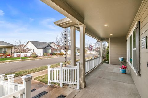 Tiny photo for 545 Bridge Creek Drive, Central Point, OR 97502 (MLS # 220214071)