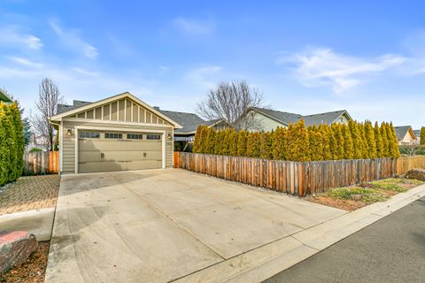 Tiny photo for 545 Bridge Creek Drive, Central Point, OR 97502 (MLS # 220214071)
