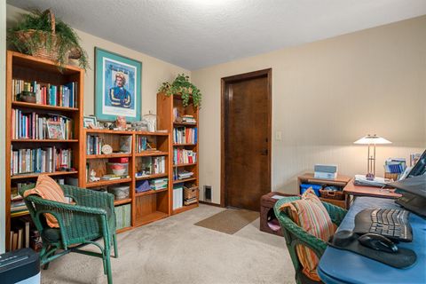 Tiny photo for 20743 Blacksmith Circle, Bend, OR 97702 (MLS # 220211943)