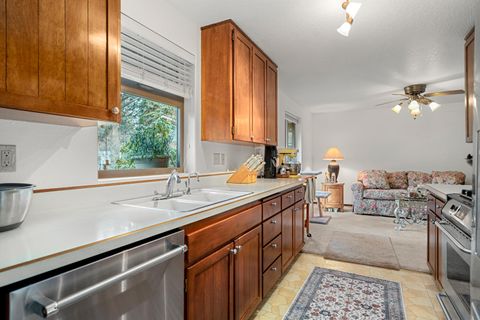 Tiny photo for 20743 Blacksmith Circle, Bend, OR 97702 (MLS # 220211943)