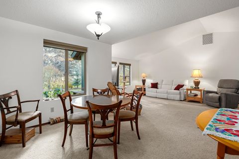 Tiny photo for 20743 Blacksmith Circle, Bend, OR 97702 (MLS # 220211943)