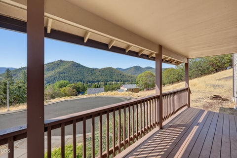 Tiny photo for 875 Jacoby Street, Gold Hill, OR 97525 (MLS # 220227016)