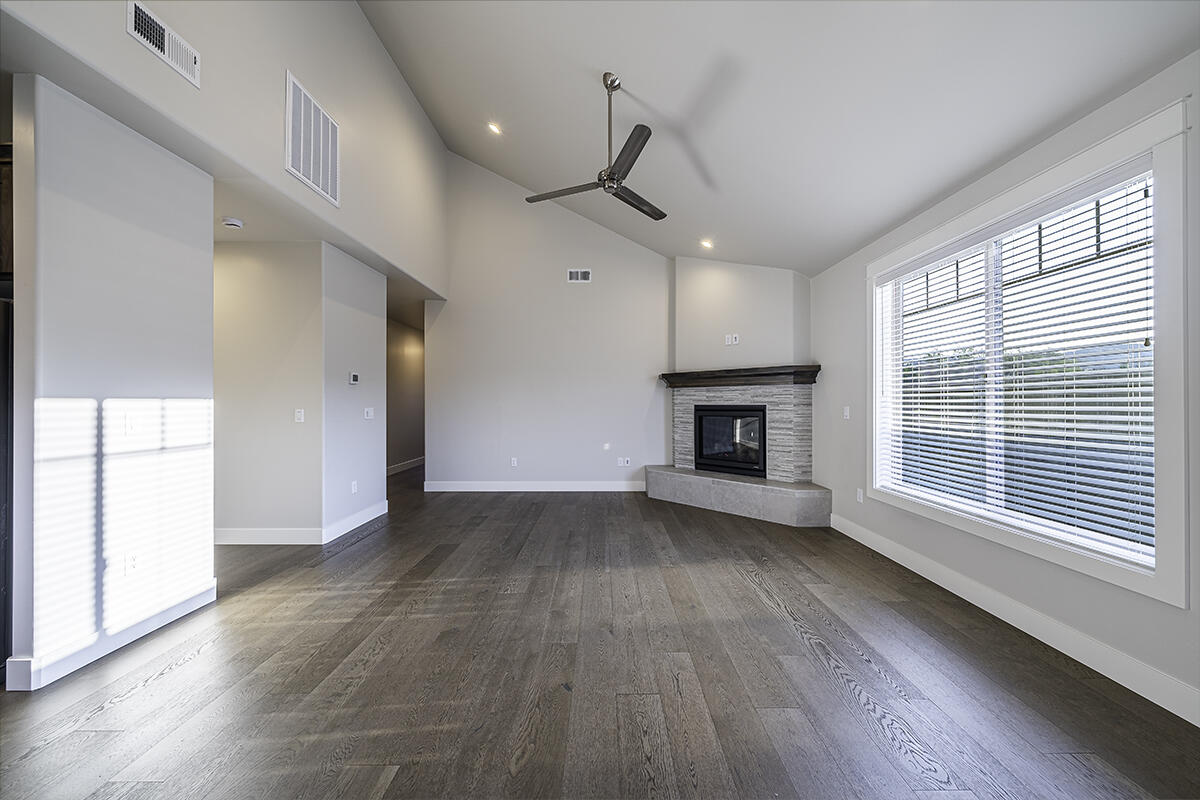 Middlefork Creek - Residential