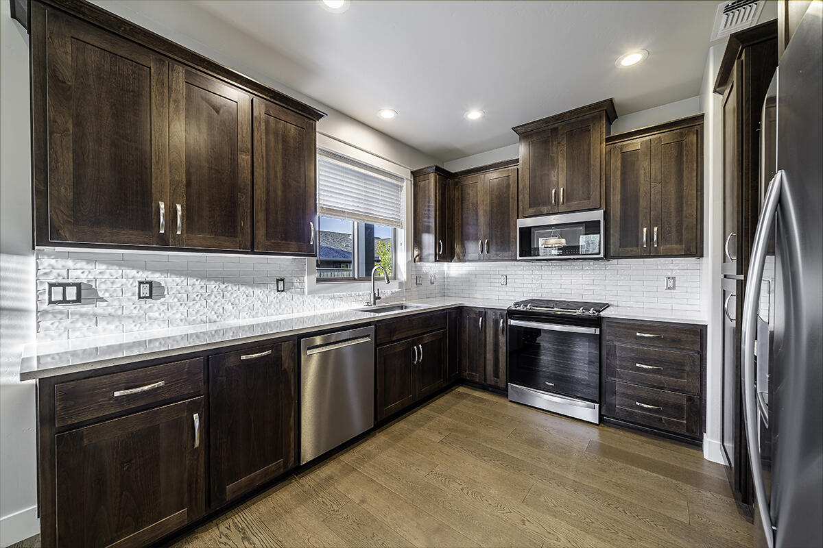 Middlefork Creek - Residential