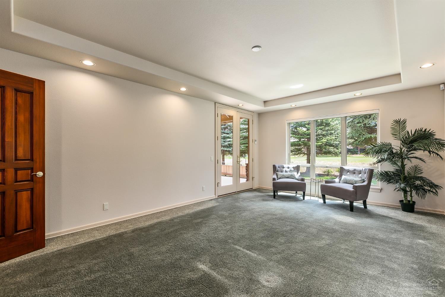 Broken Top - Residential