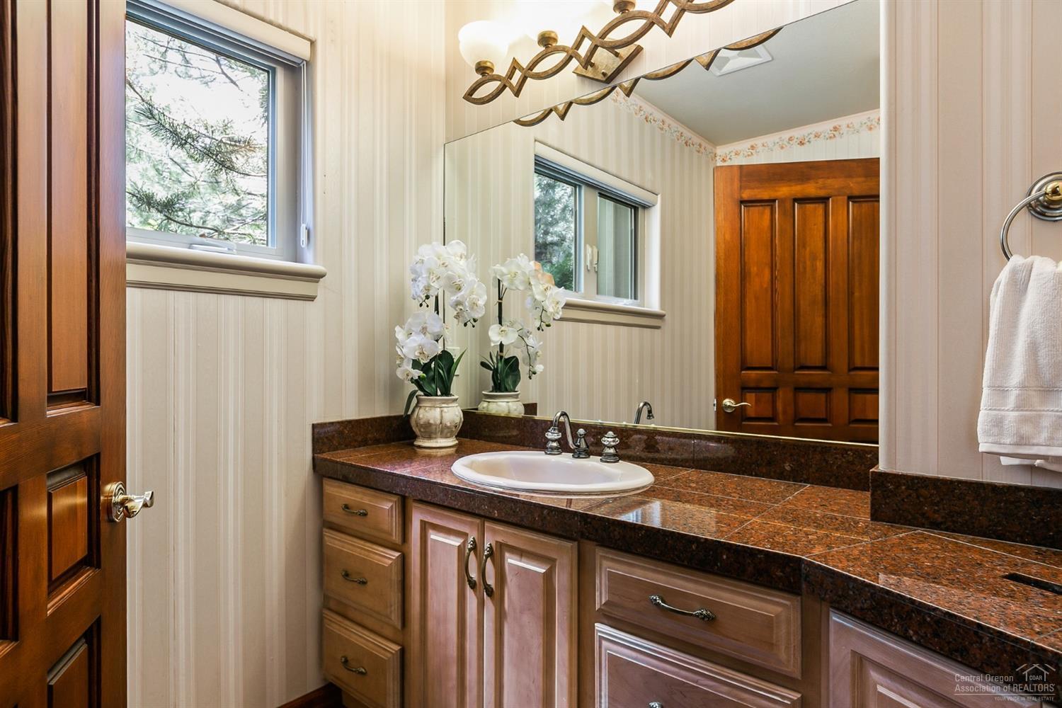 Broken Top - Residential