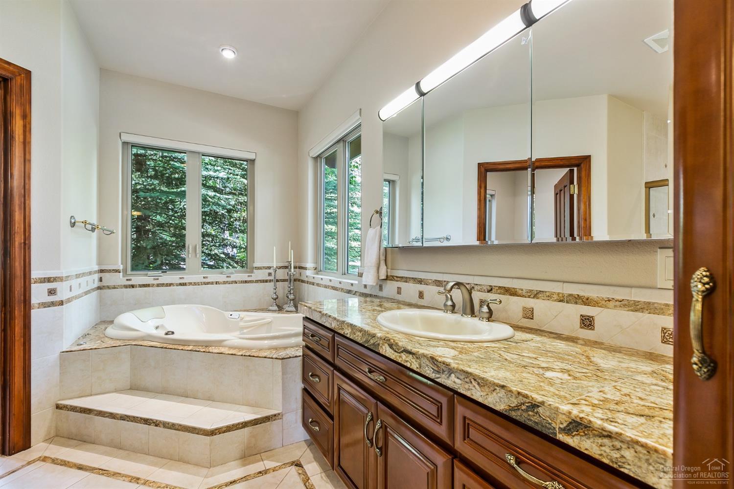 Broken Top - Residential