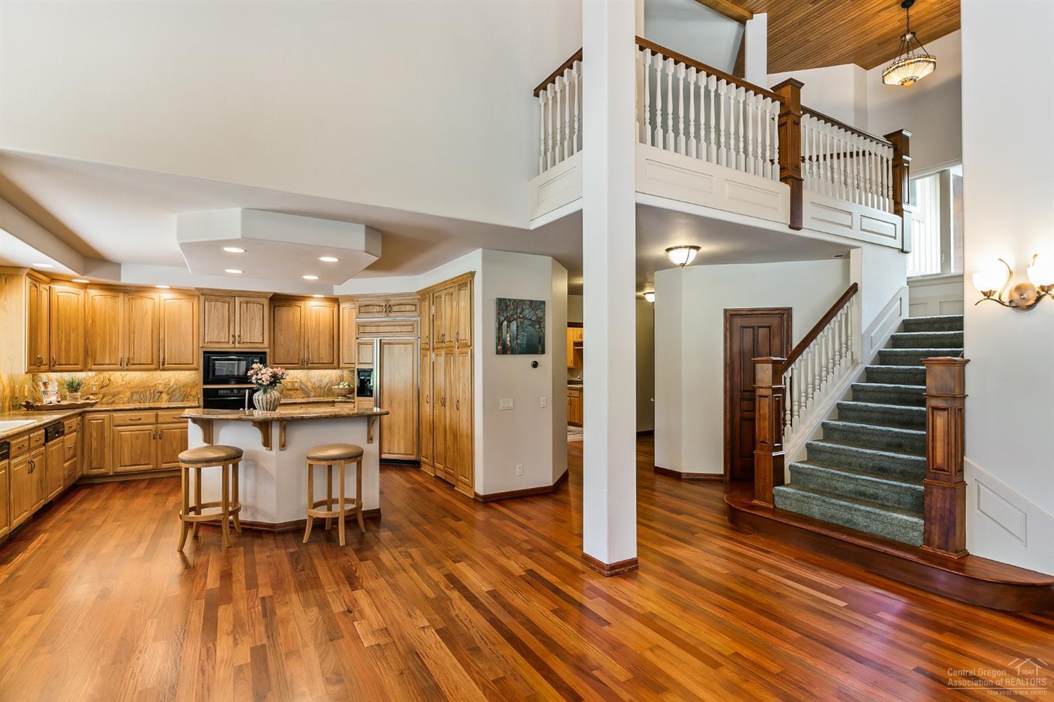 Broken Top - Residential