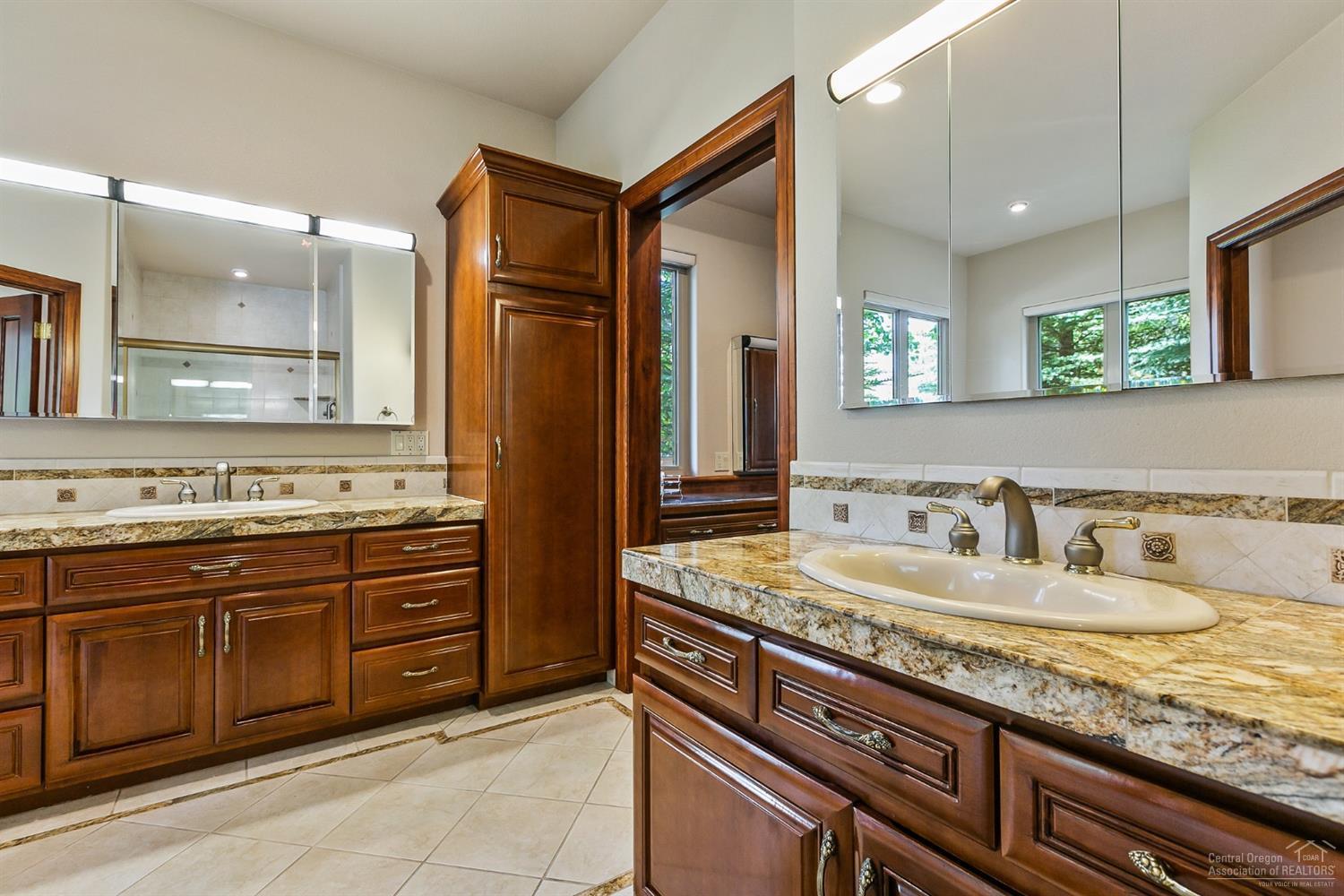 Broken Top - Residential