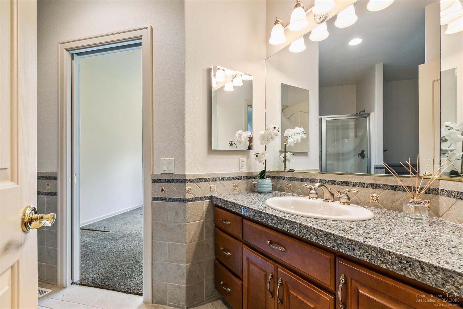 Broken Top - Residential