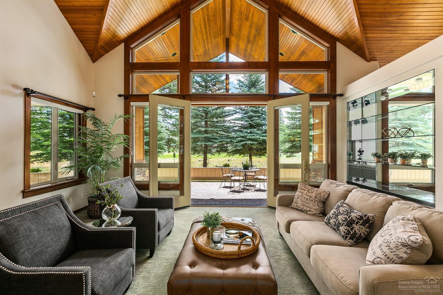 Broken Top - Residential