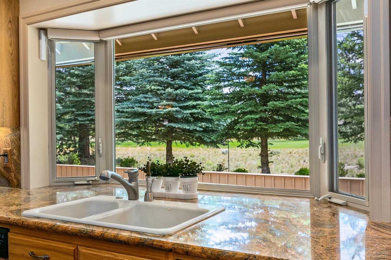 Broken Top - Residential