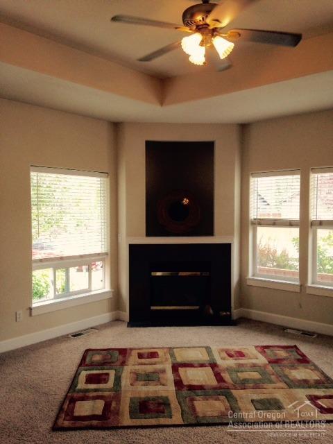 Views At Oak Tree - Residential