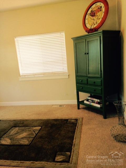 Views At Oak Tree - Residential