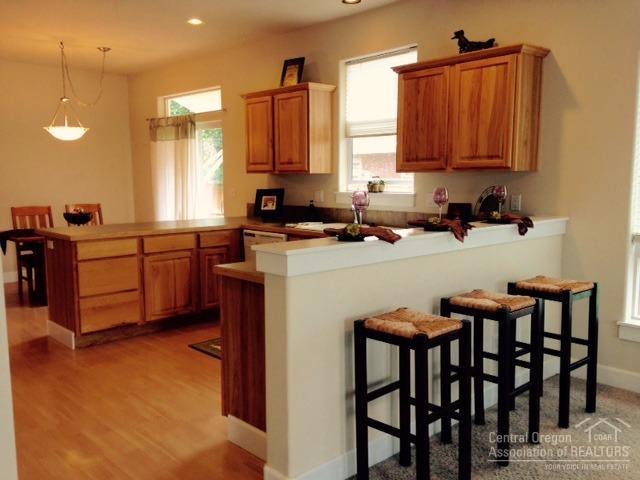 Views At Oak Tree - Residential