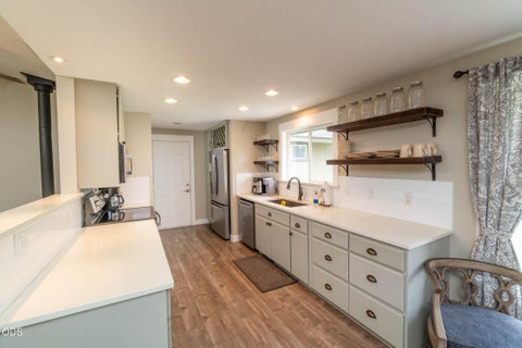 Tiny photo for 63679 High Standard Drive, Bend, OR 97701 (MLS # 220223670)