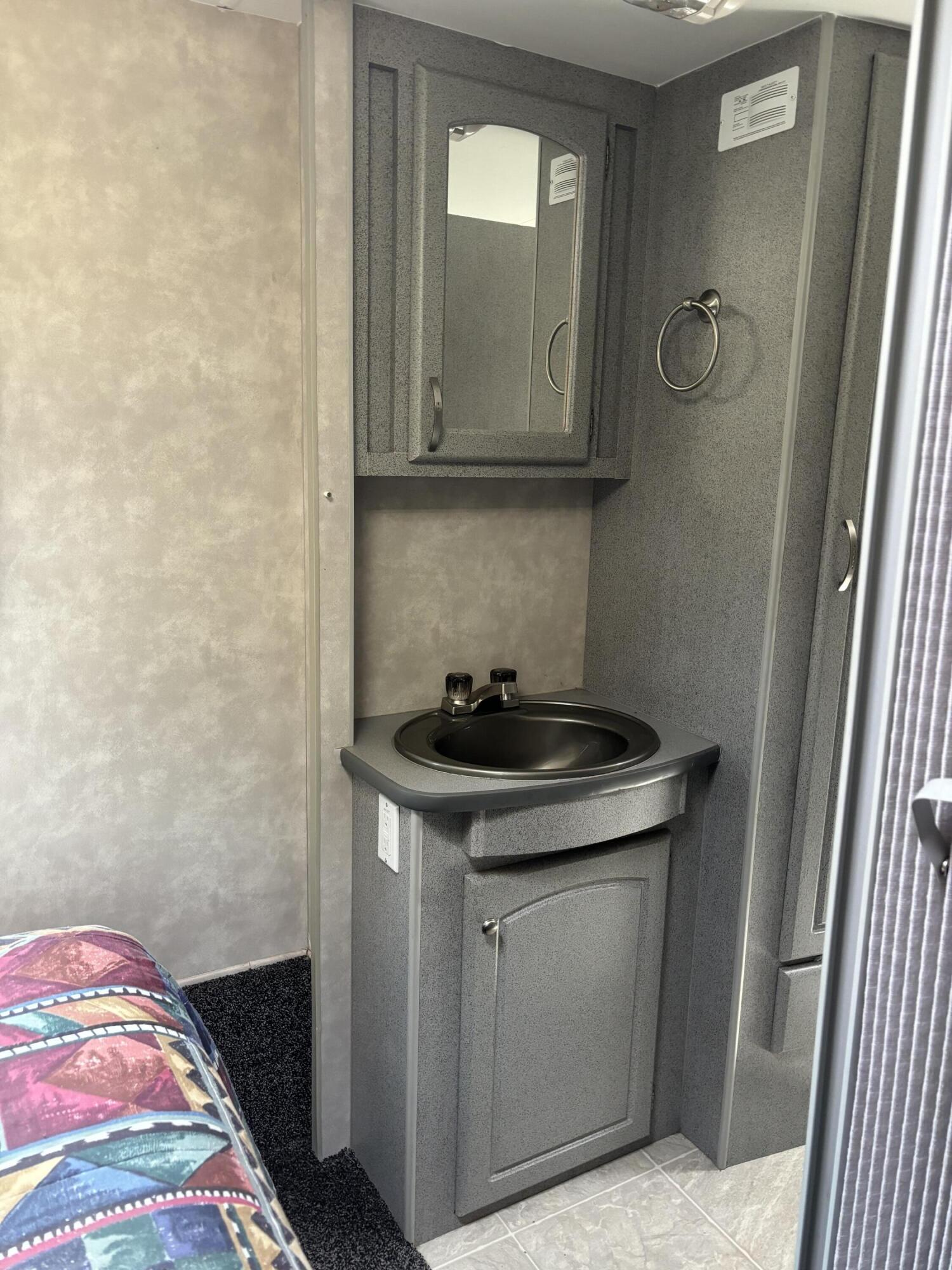 Cw Reeve Resort - Residential