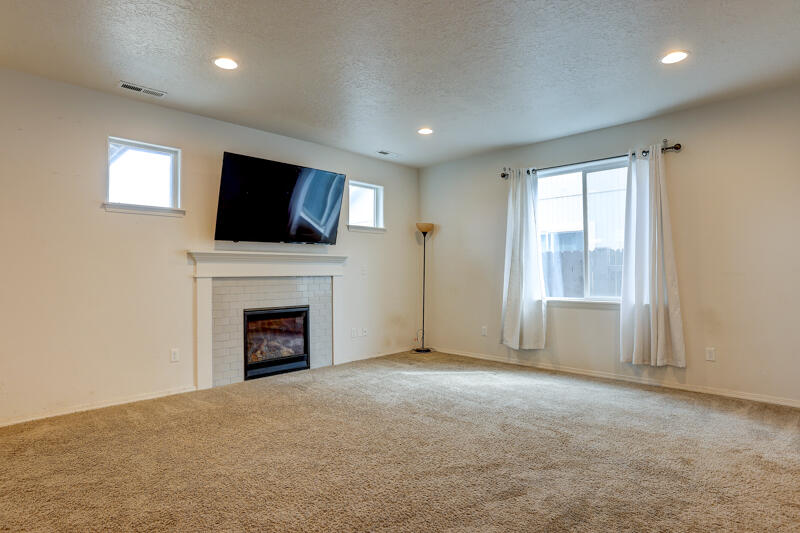 Maple Meadows - Residential