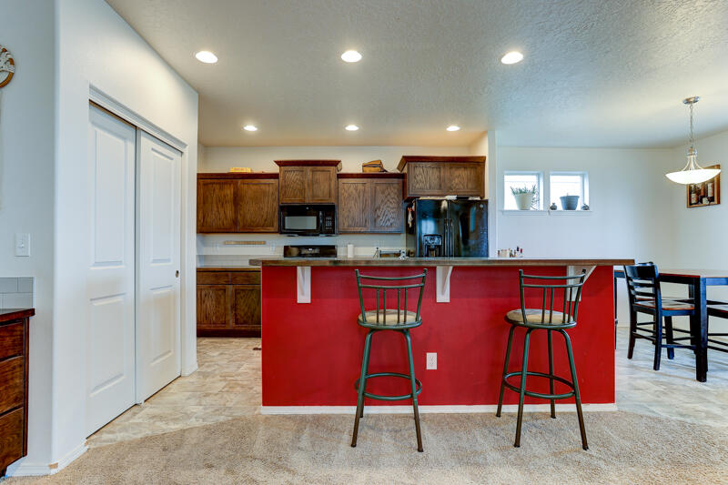 Maple Meadows - Residential