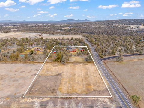 Tiny photo for 65821 Cori Way, Bend, OR 97703 (MLS # 220215833)