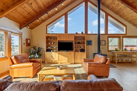 Tiny photo for 65821 Cori Way, Bend, OR 97703 (MLS # 220215833)