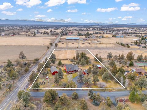 Tiny photo for 65821 Cori Way, Bend, OR 97703 (MLS # 220215833)