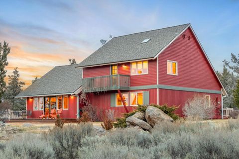 Tiny photo for 65821 Cori Way, Bend, OR 97703 (MLS # 220215833)