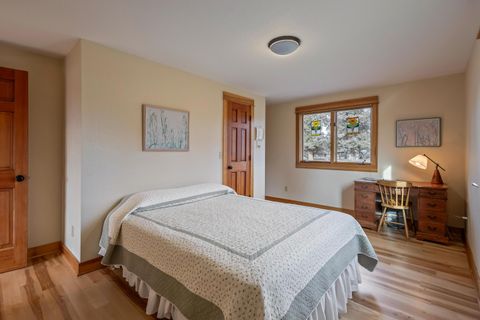 Tiny photo for 65821 Cori Way, Bend, OR 97703 (MLS # 220215833)