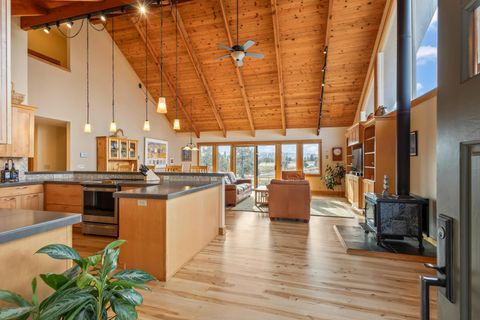 Tiny photo for 65821 Cori Way, Bend, OR 97703 (MLS # 220215833)